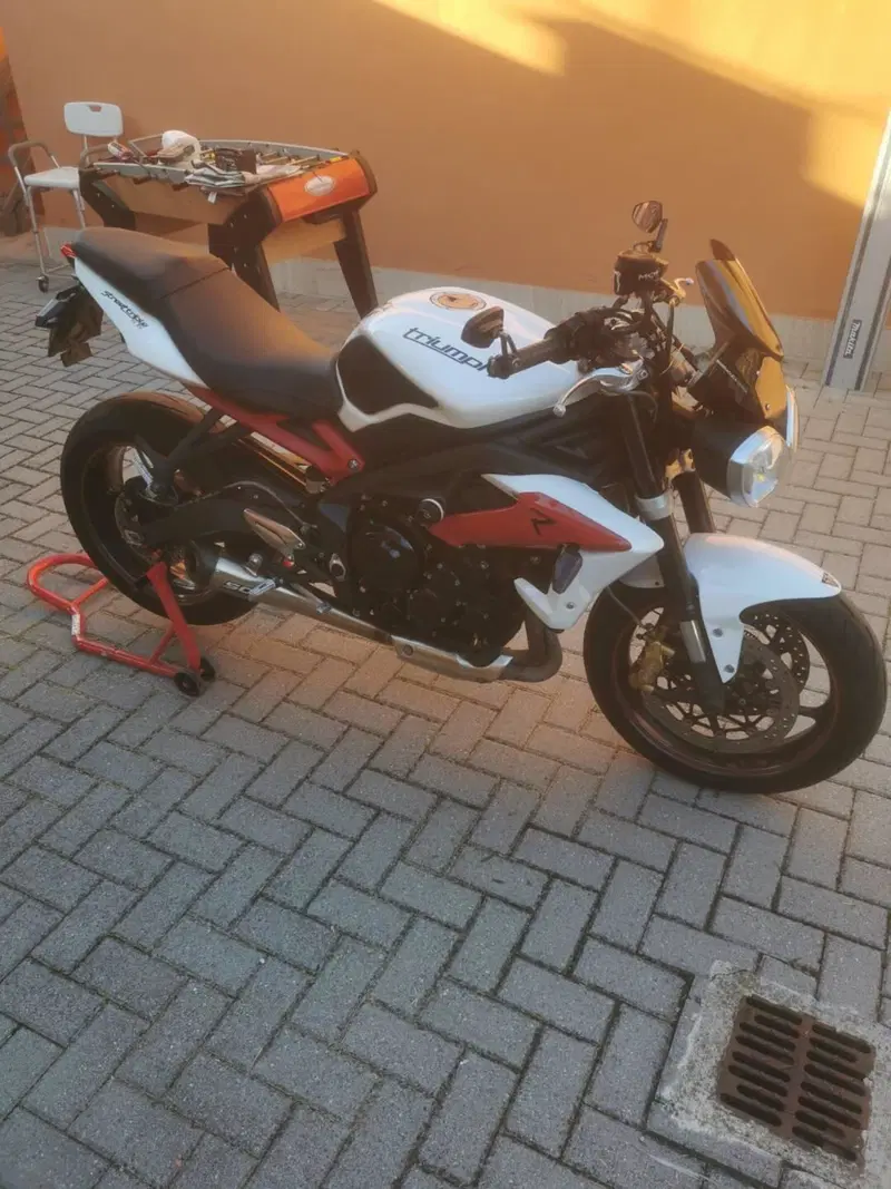Triumph Street Triple R ABS (2013 - 17) (3)