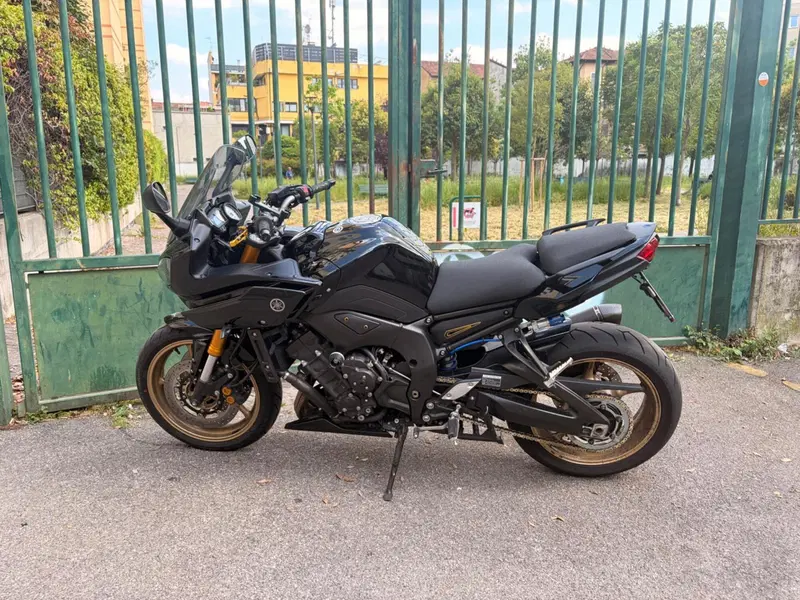 Yamaha FZ8 ABS (2010 - 13) (2)