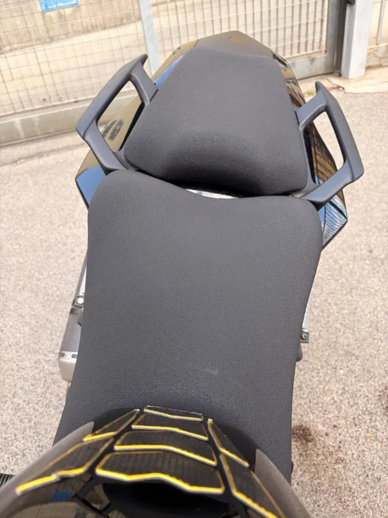 Yamaha FZ8 ABS (2010 - 13) (13)