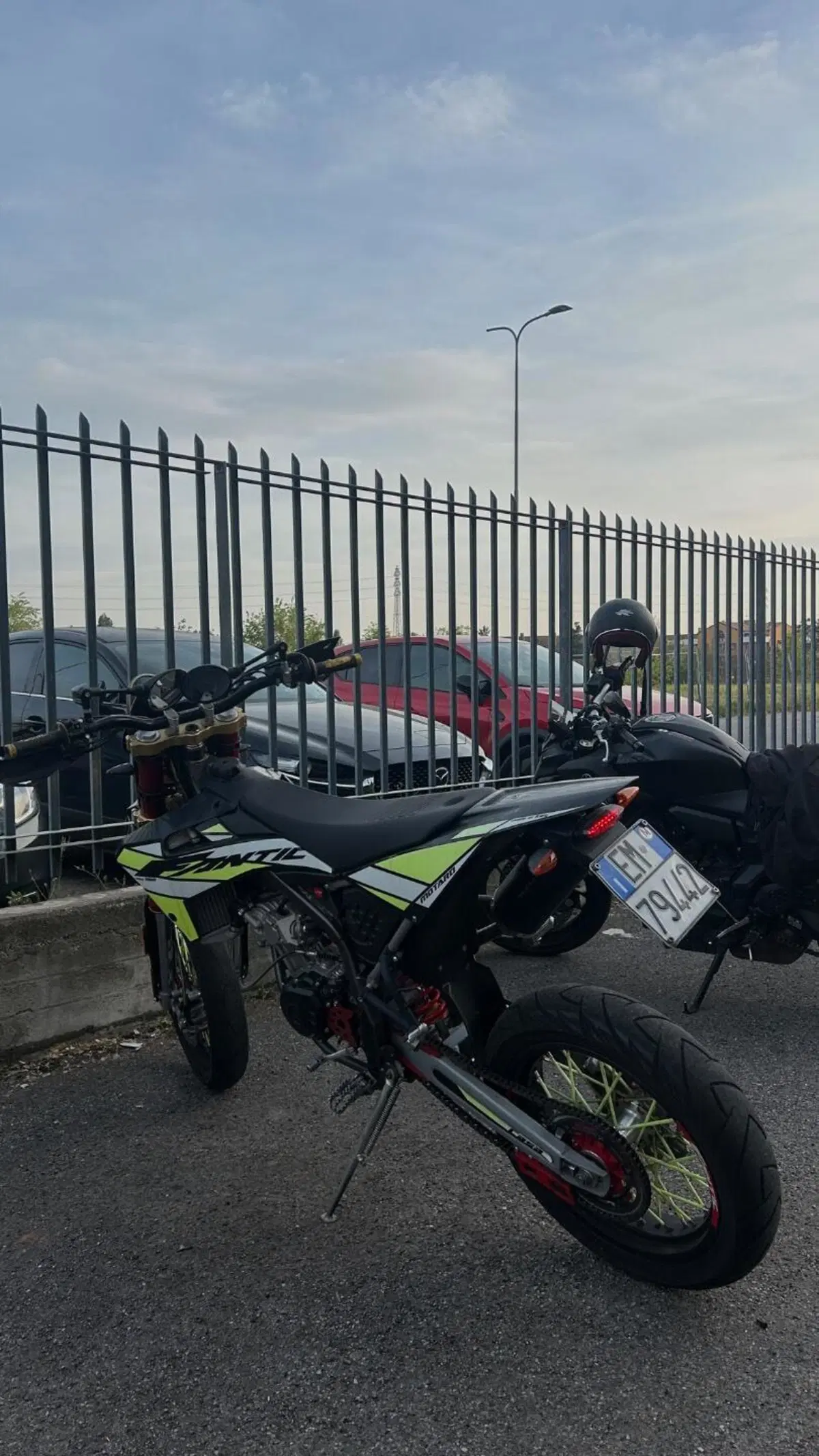 Fantic Motor Motard 125 Casa 4t (2019) (3)