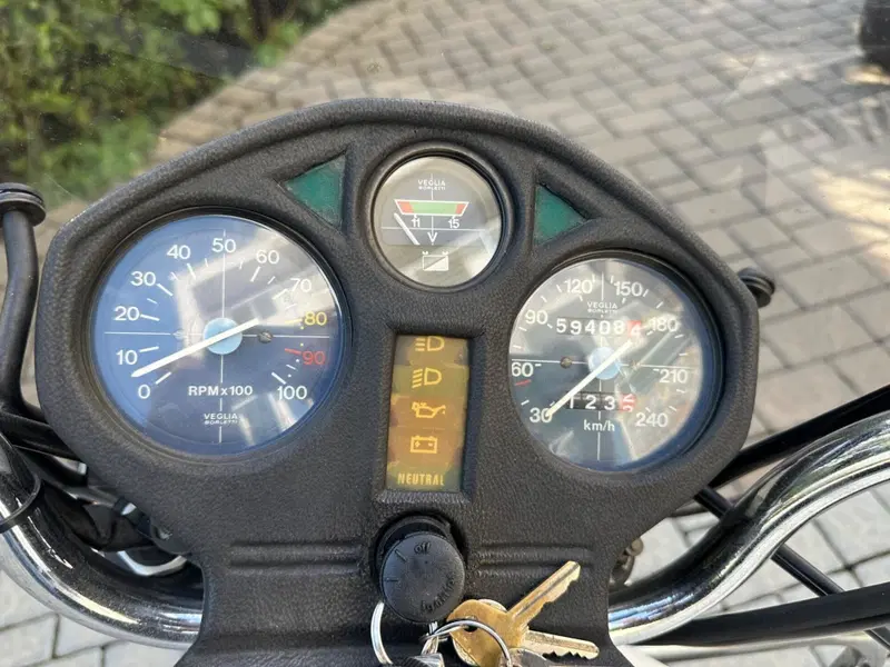 Moto Guzzi VT California II (7)