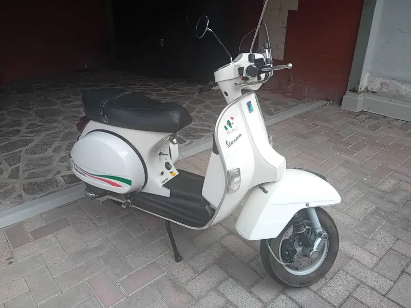 Piaggio Vespa 150 PX MA a.e. (3)