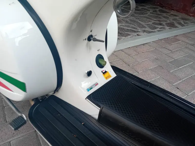 Piaggio Vespa 150 PX MA a.e. (9)