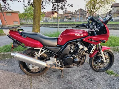 Yamaha Fazer FZS 600 d'epoca
