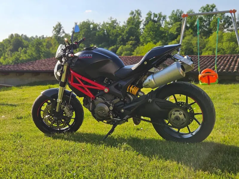 Ducati Monster 796 (2010 - 13) (2)