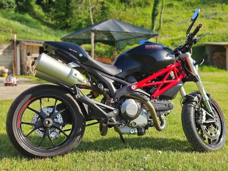 Ducati Monster 796 (2010 - 13) (3)