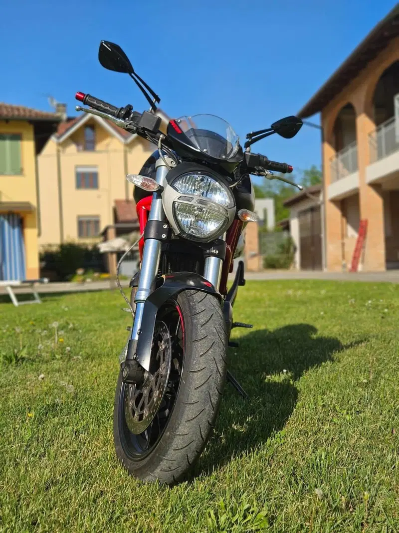 Ducati Monster 796 (2010 - 13) (4)