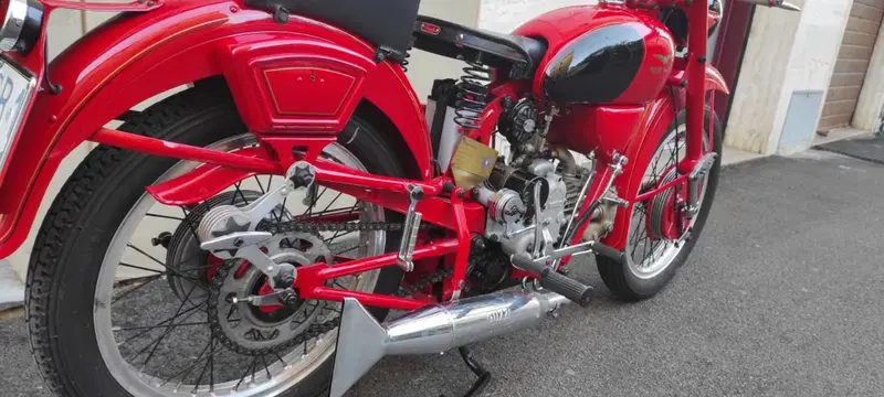 Moto Guzzi Airone Sport 250 (2)