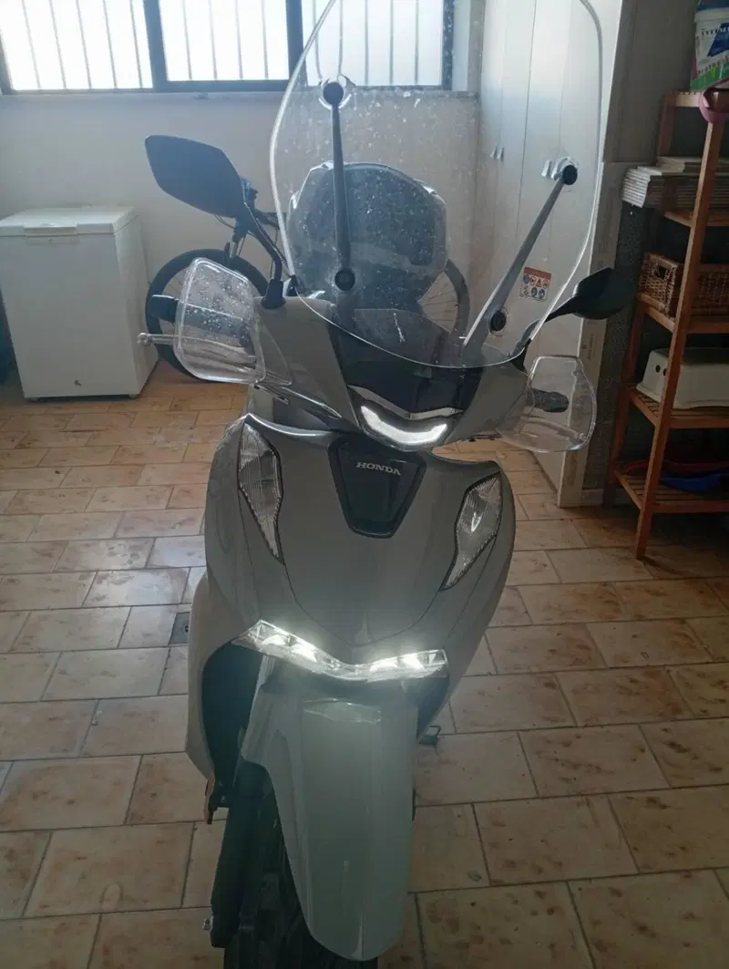 Honda SH 125i (2024 - 25) (4)