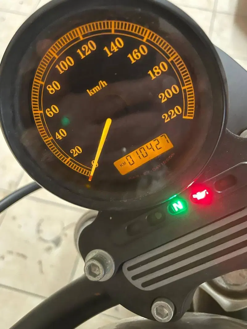 Harley-Davidson 883 R (2006 - 07) - XL 883R (4)