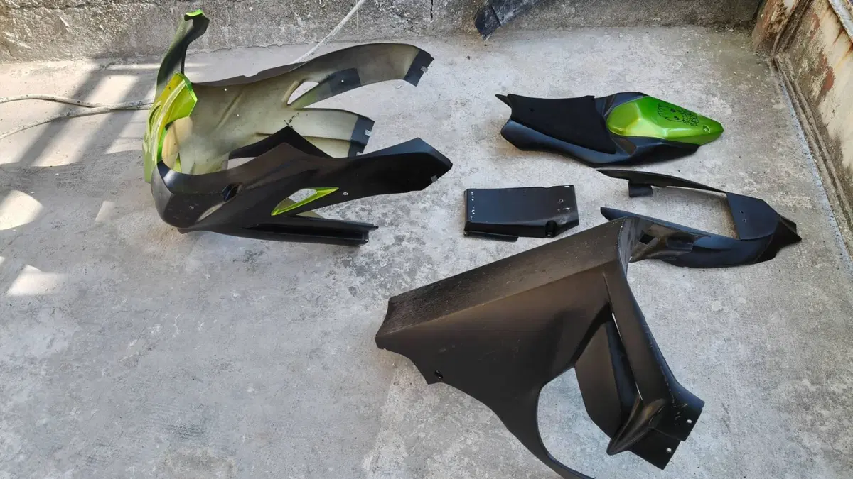Carene da pista per KAWASAKI ZX10R . (2)