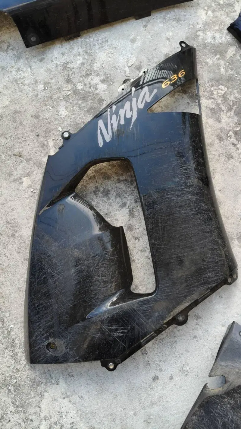 Vendo carene originali per KAWASAKI 636 ZX6R 2005/ (7)