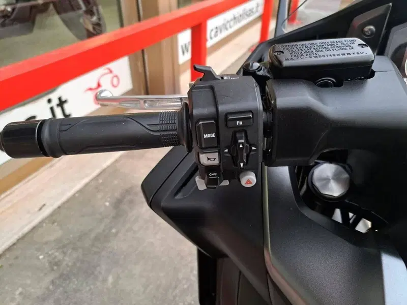 Honda Forza 750 DCT (2021 - 24) (4)