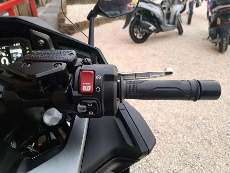 Honda Forza 750 DCT (2021 - 24) (5)