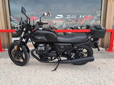 Moto Guzzi V7 III Stone (2017 - 20) usata