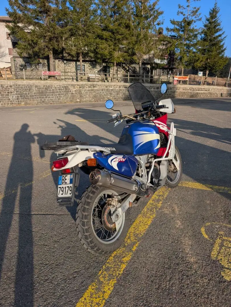 Honda Africa twin XRV 750 rd07a (3)