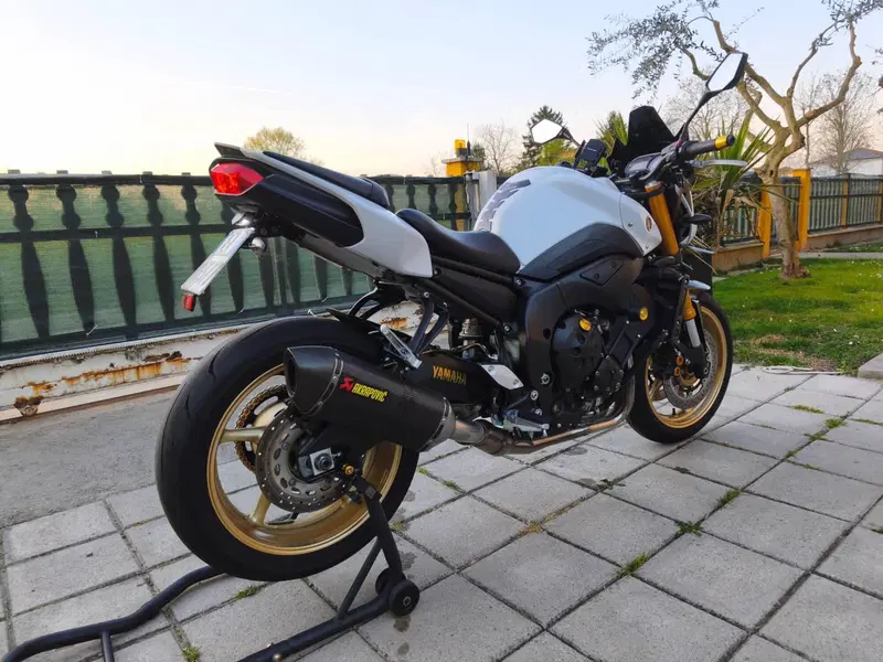 Yamaha FZ8 (2013 - 16) (5)