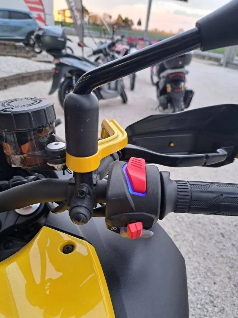 QJ Motor SVT 650 X (2024) (7)