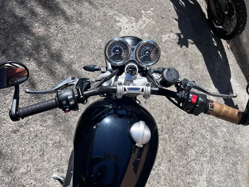 Triumph Speed Twin 1200 (2021 - 24) (3)
