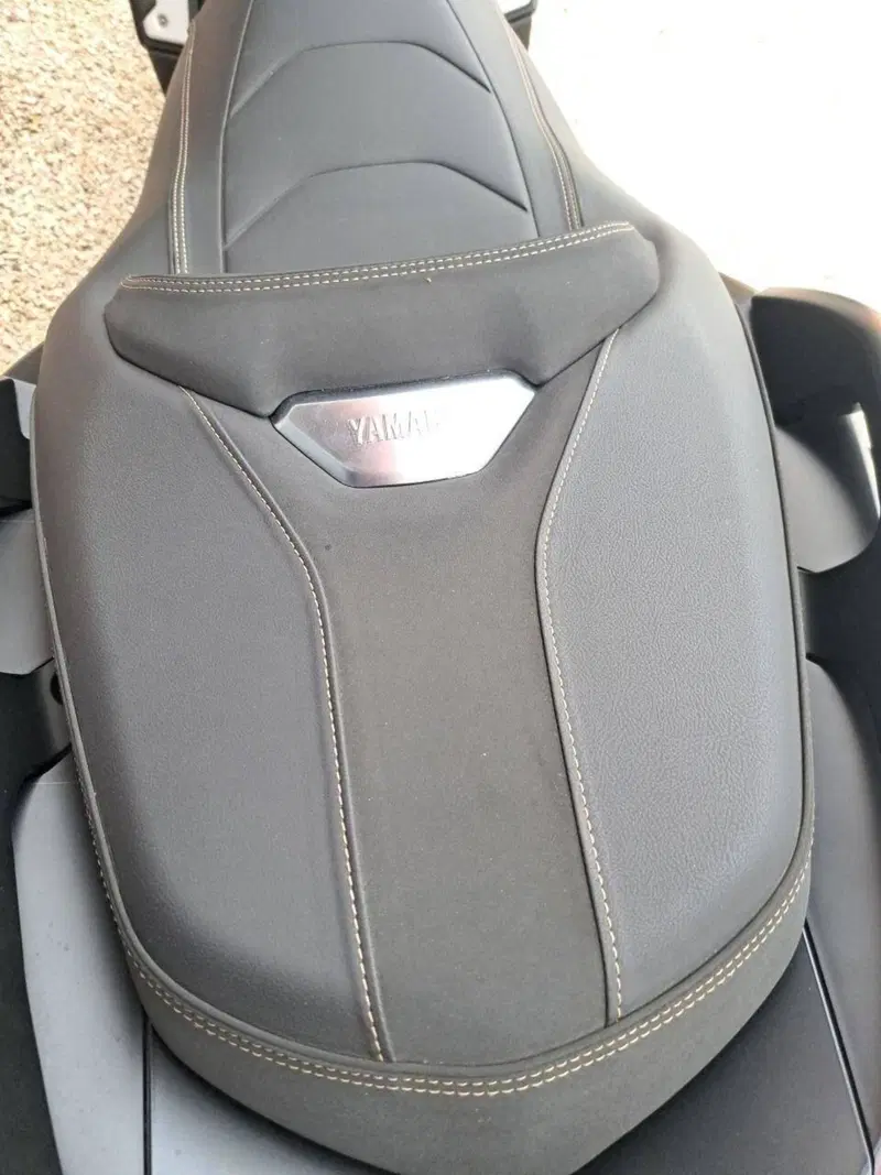 Yamaha X-Max 400 Iron Max (2019 - 20) (5)