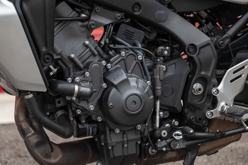 Yamaha Tracer 9 GT+ (2023 - 24) (8)