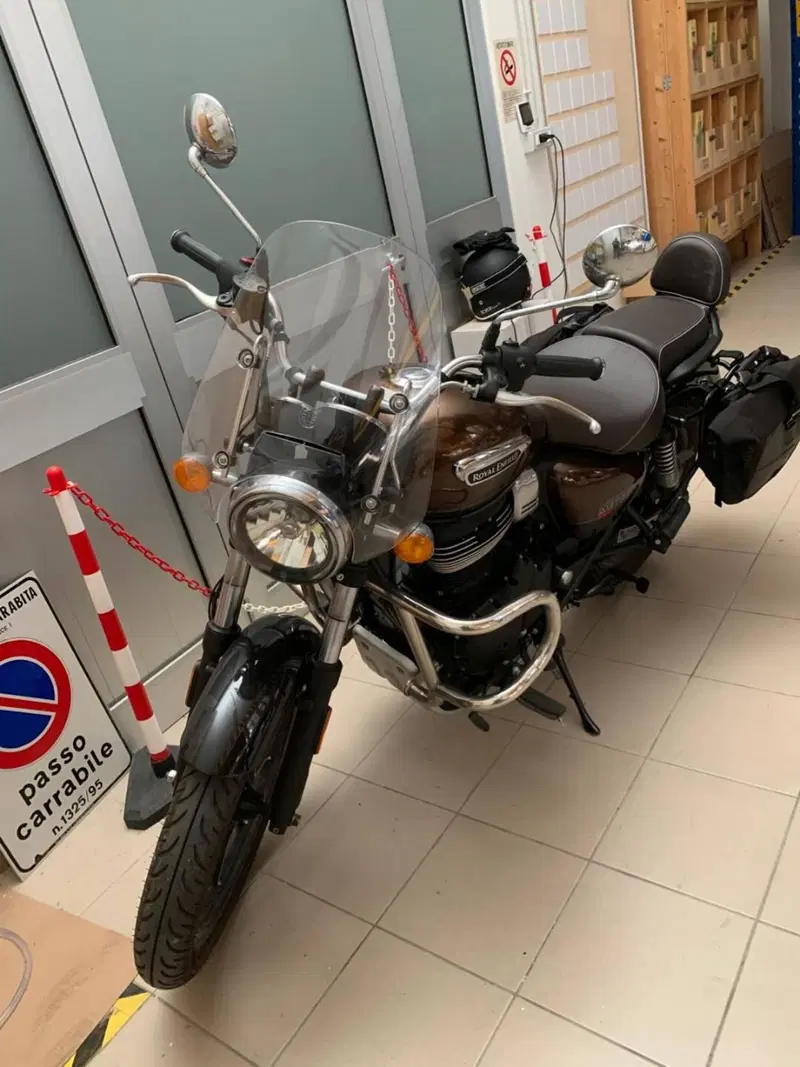 Royal Enfield Meteor 350 (2021 - 26) (2)