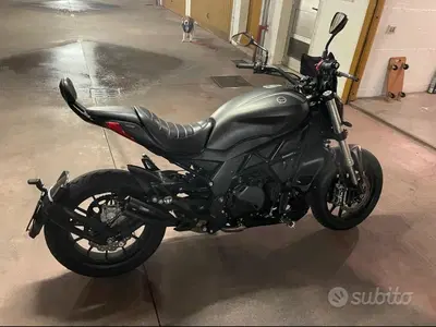 Benelli 502 C (2019 - 20) usata
