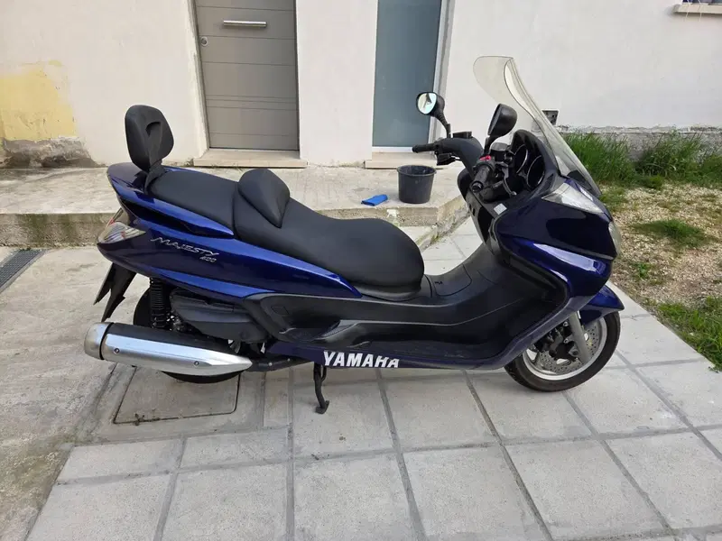 Yamaha Majesty 400 (2004 - 08) (2)
