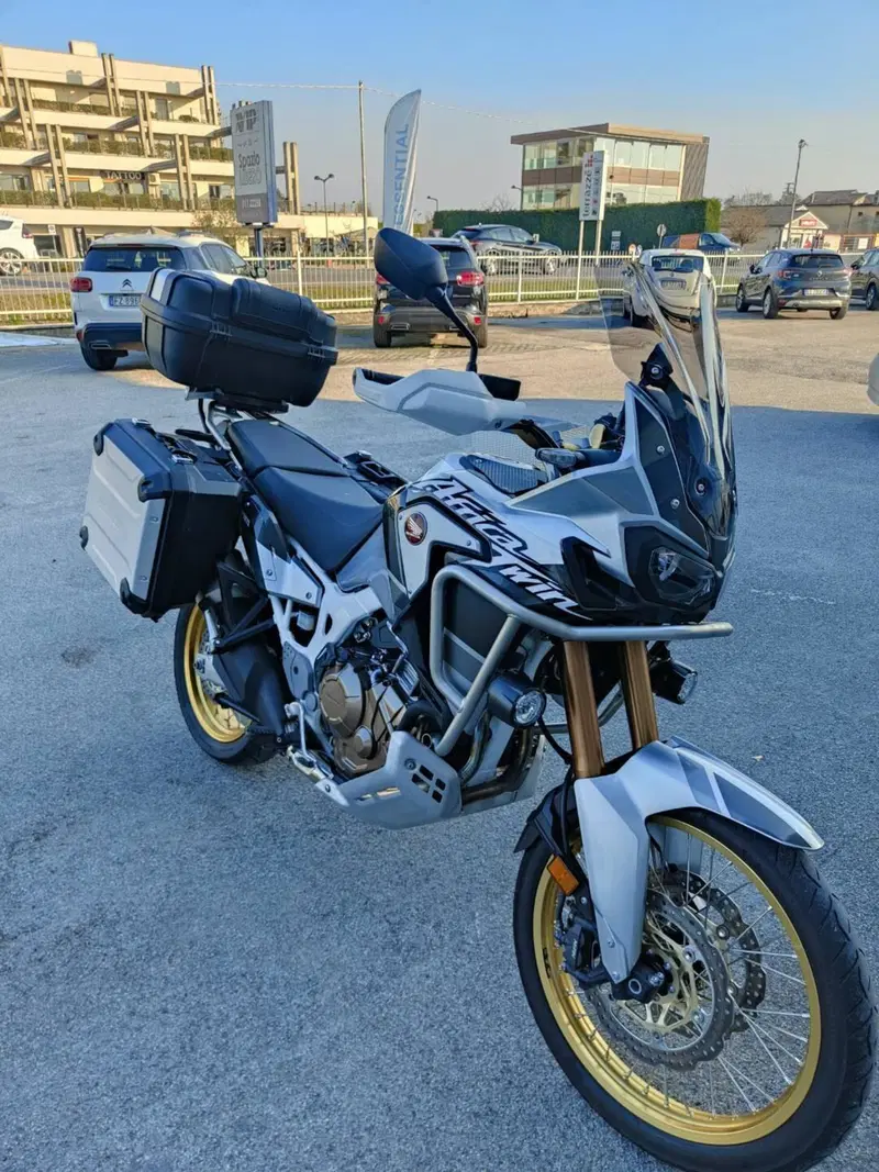 Honda Africa Twin CRF 1000L Adventure Sports Travel Edition (2019) (2)