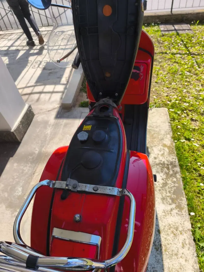 Piaggio Vespa 150 PX (1980 - 00) (13)