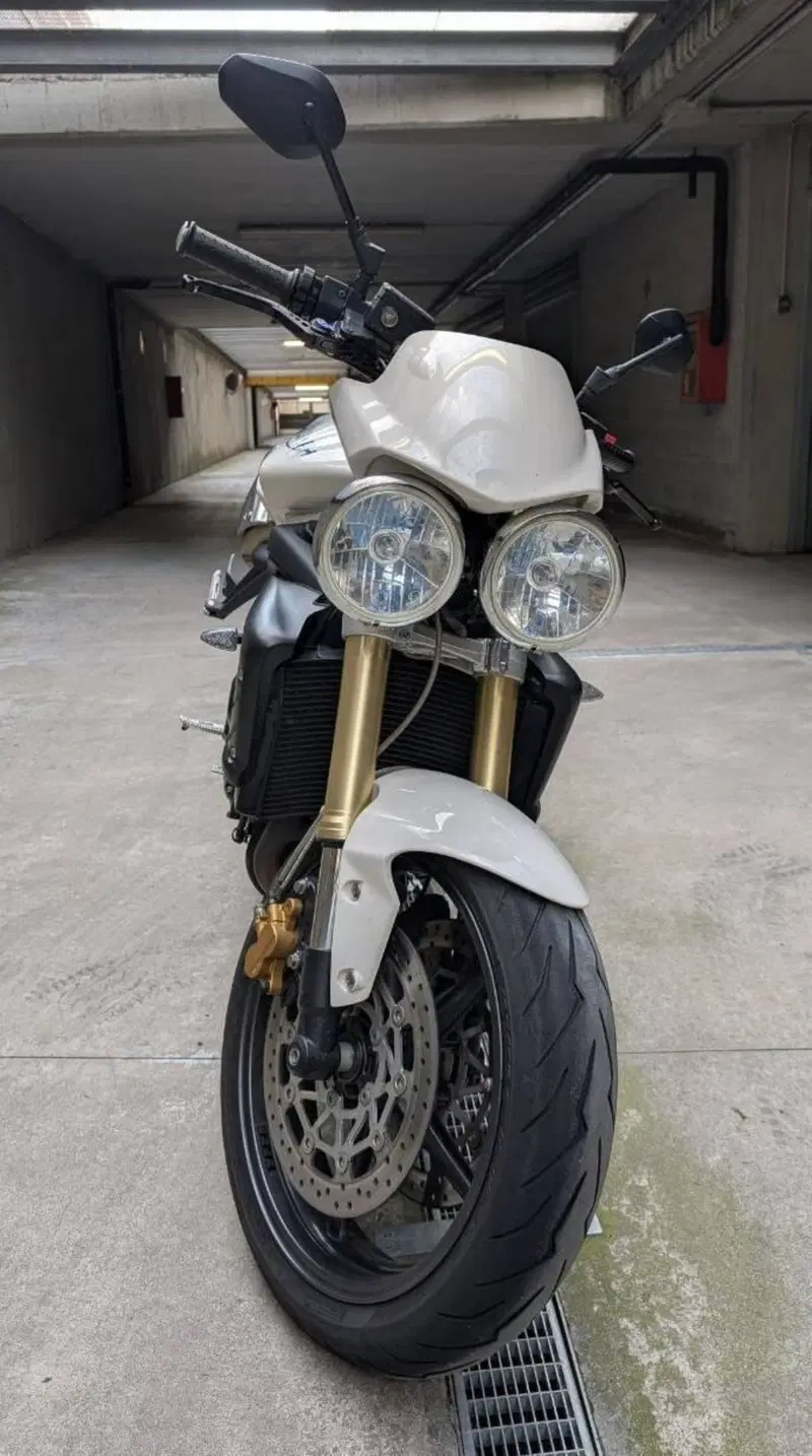 Triumph Street Triple (2007 - 12) (5)