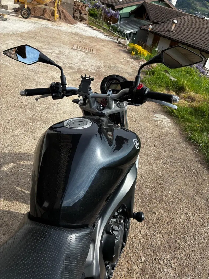Yamaha FZ6 (2004 - 07) (2)