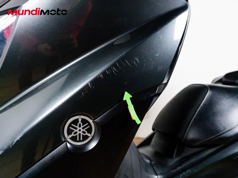 Yamaha X-Max 400 Iron Max ABS (2016) (15)