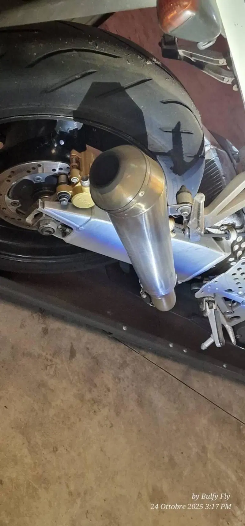 Honda CBR 900 RR Fireblade (2000 - 01) (6)