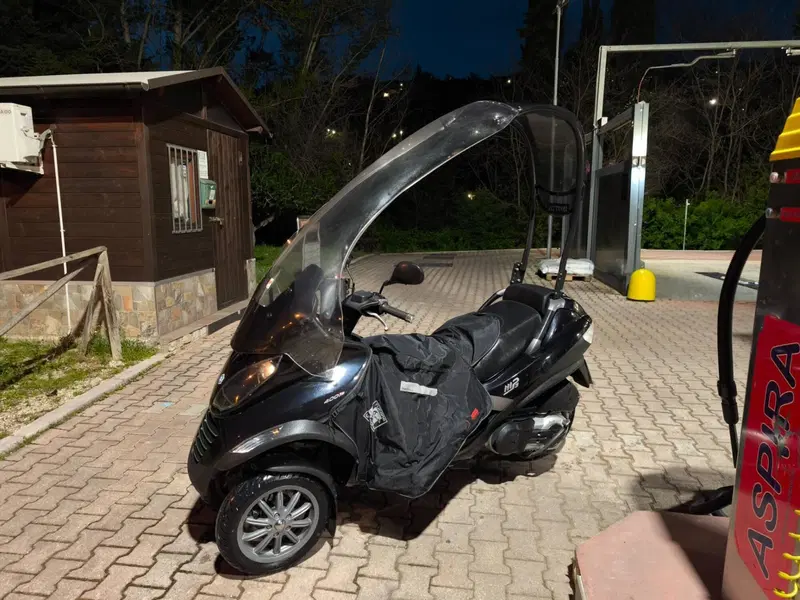 Piaggio MP3 LT 400 (2009 - 11)