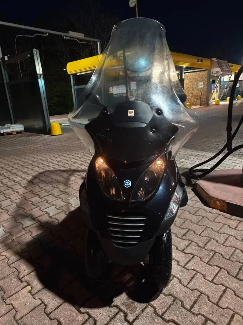 Piaggio MP3 LT 400 (2009 - 11) (7)