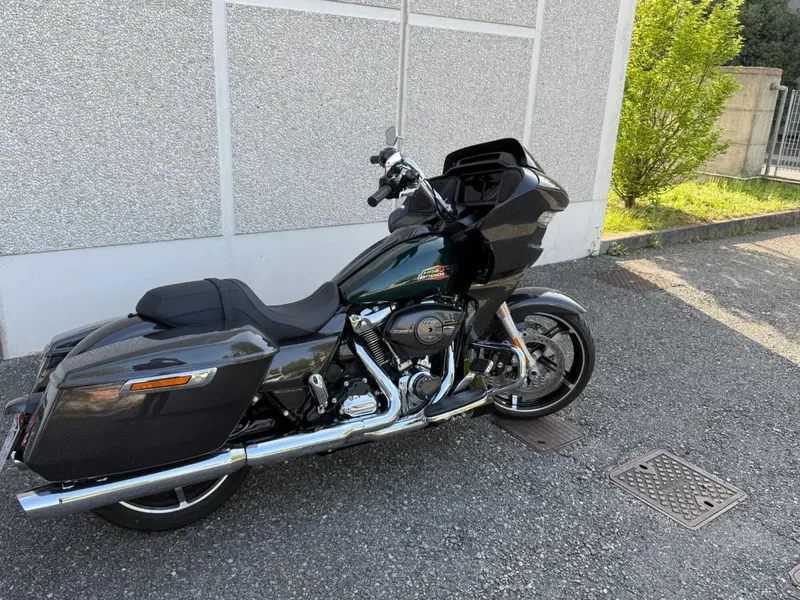 Harley-Davidson Road Glide (2024 - 26) (2)
