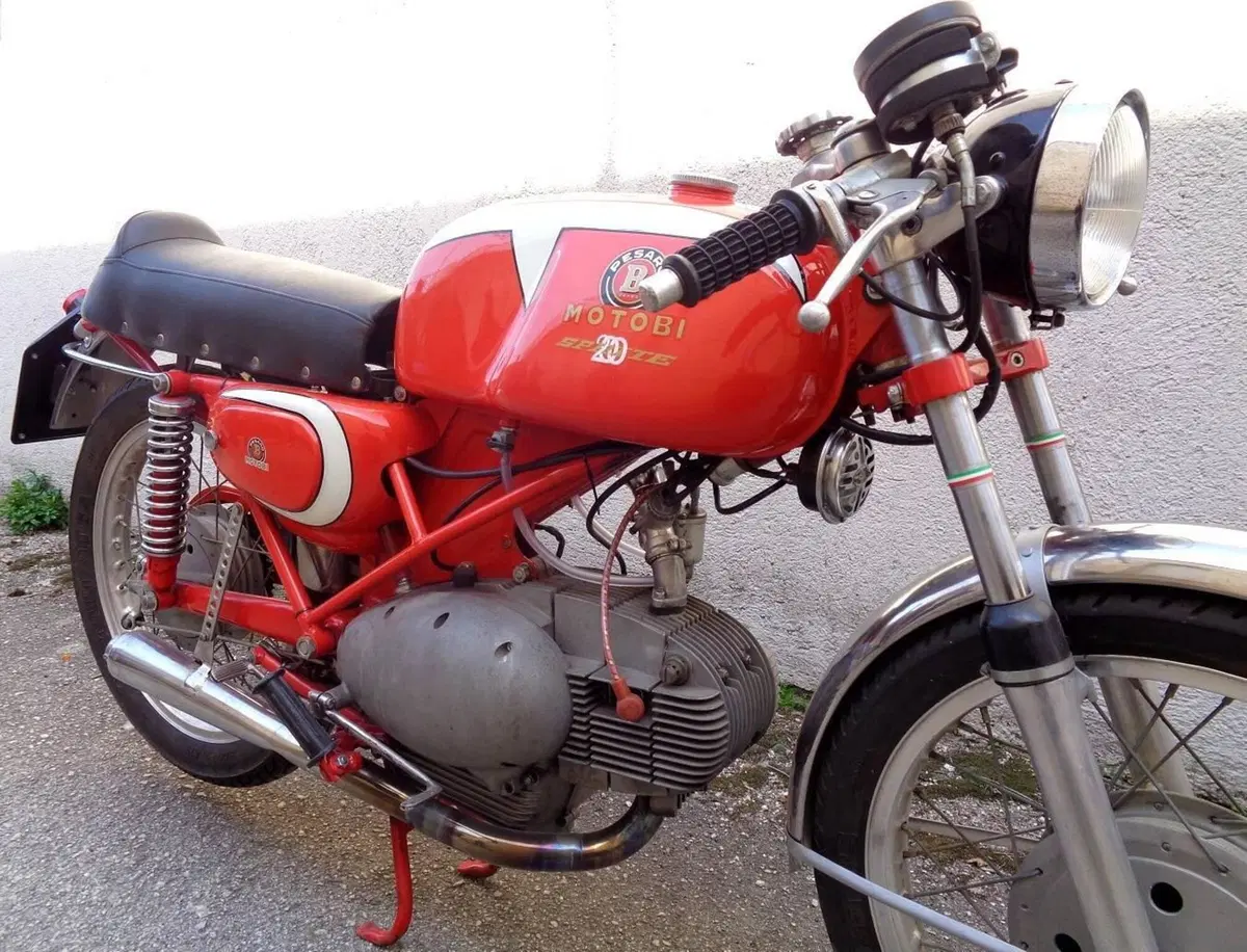 Motobi 200 Sprite racing (6)