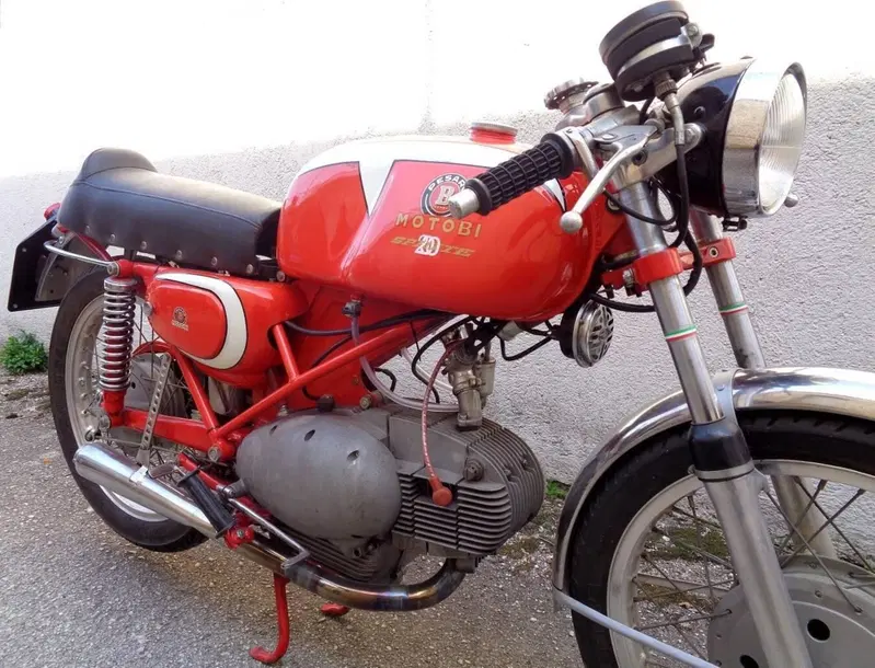 Motobi 200 Sprite racing (6)