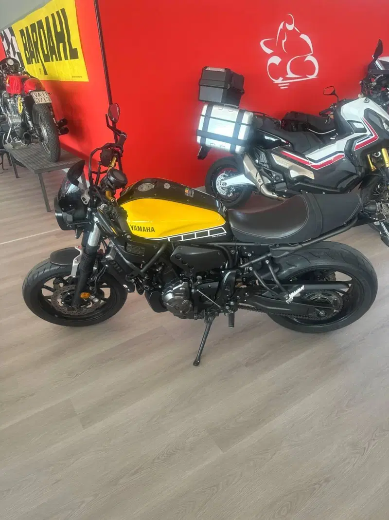 Yamaha XSR 700 ABS 60th Anniversary (2016 - 18) (2)