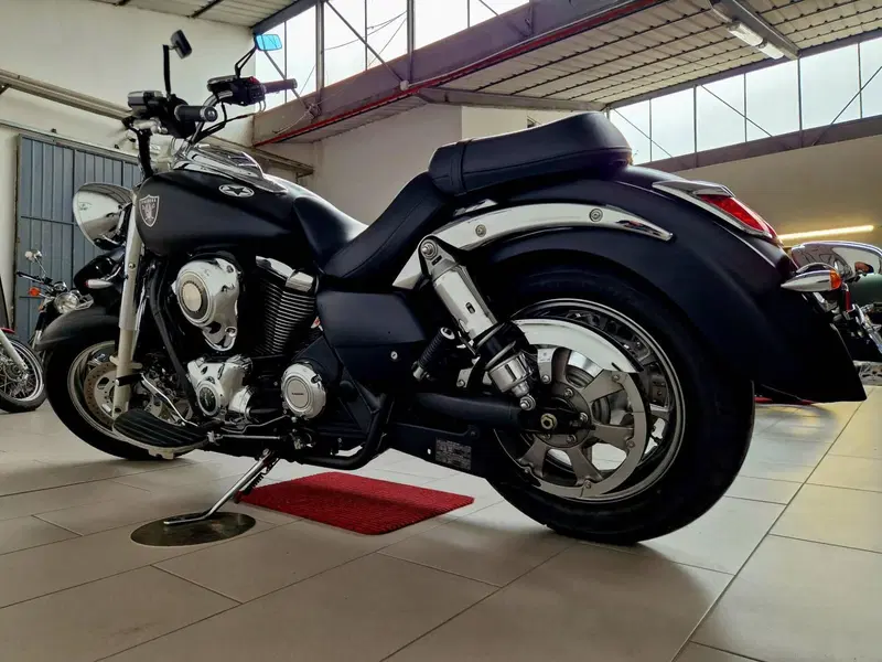 Kawasaki Vulcan VN 1700 Classic ABS (2010 - 12) (6)