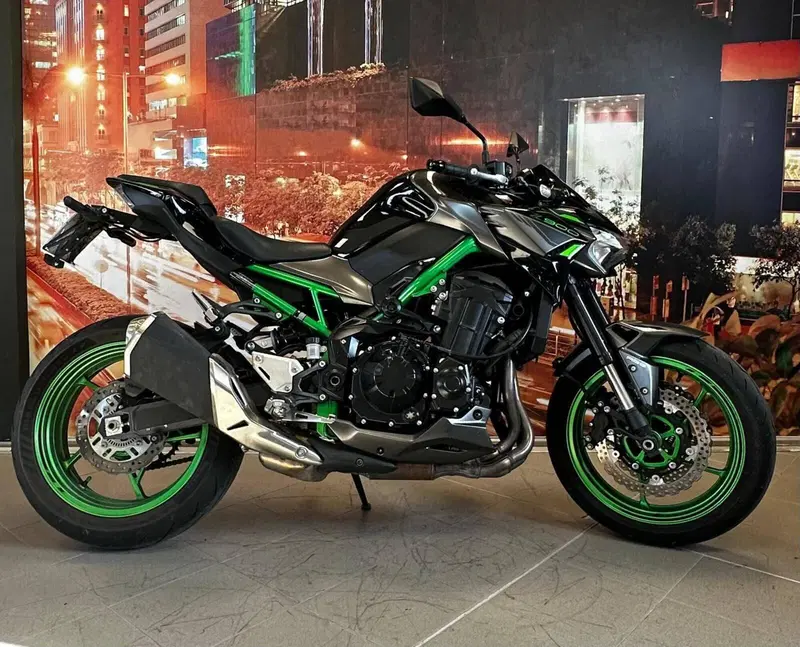Kawasaki Z 900 (2021 - 24) (3)