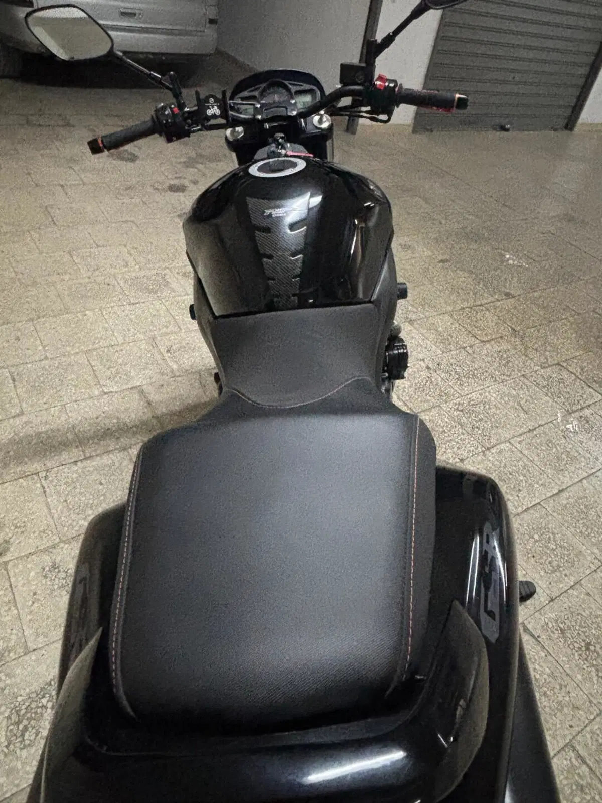Suzuki GSR 600 (2006 - 11) (5)