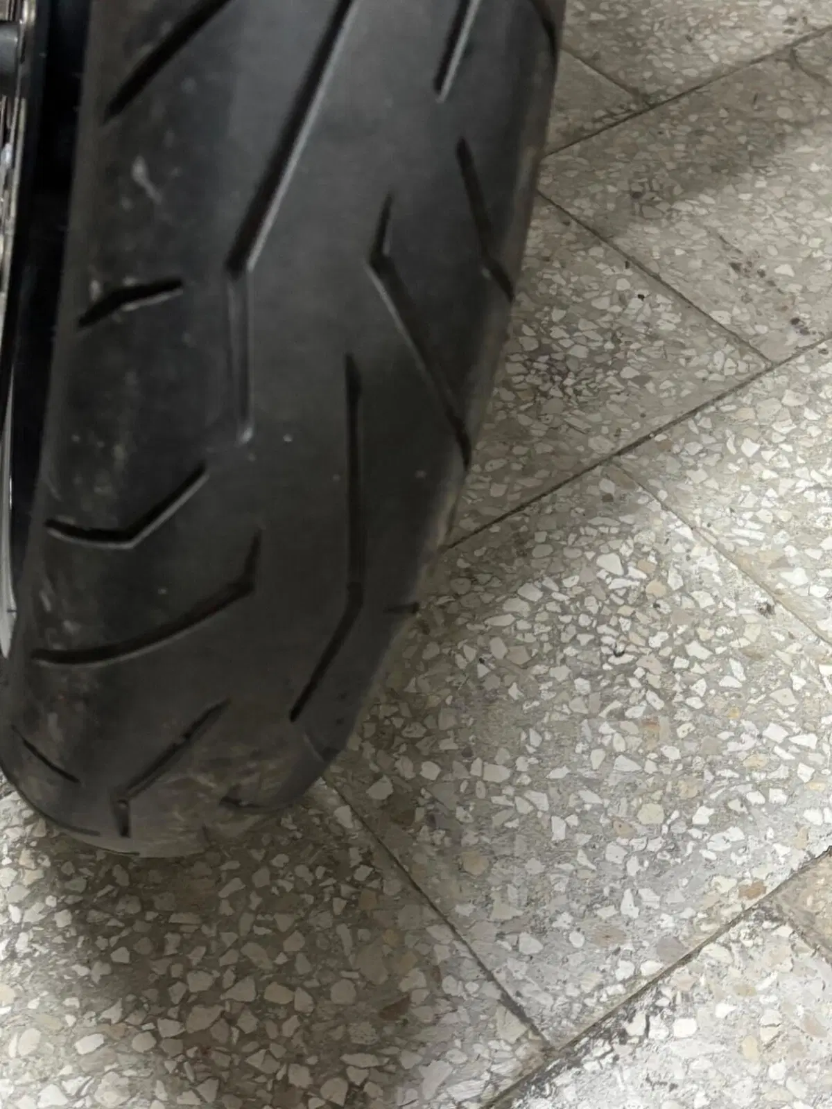 Suzuki GSR 600 (2006 - 11) (10)