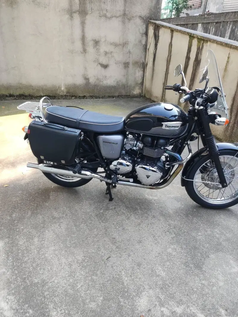 Triumph Bonneville T100 (2008 - 16) (4)