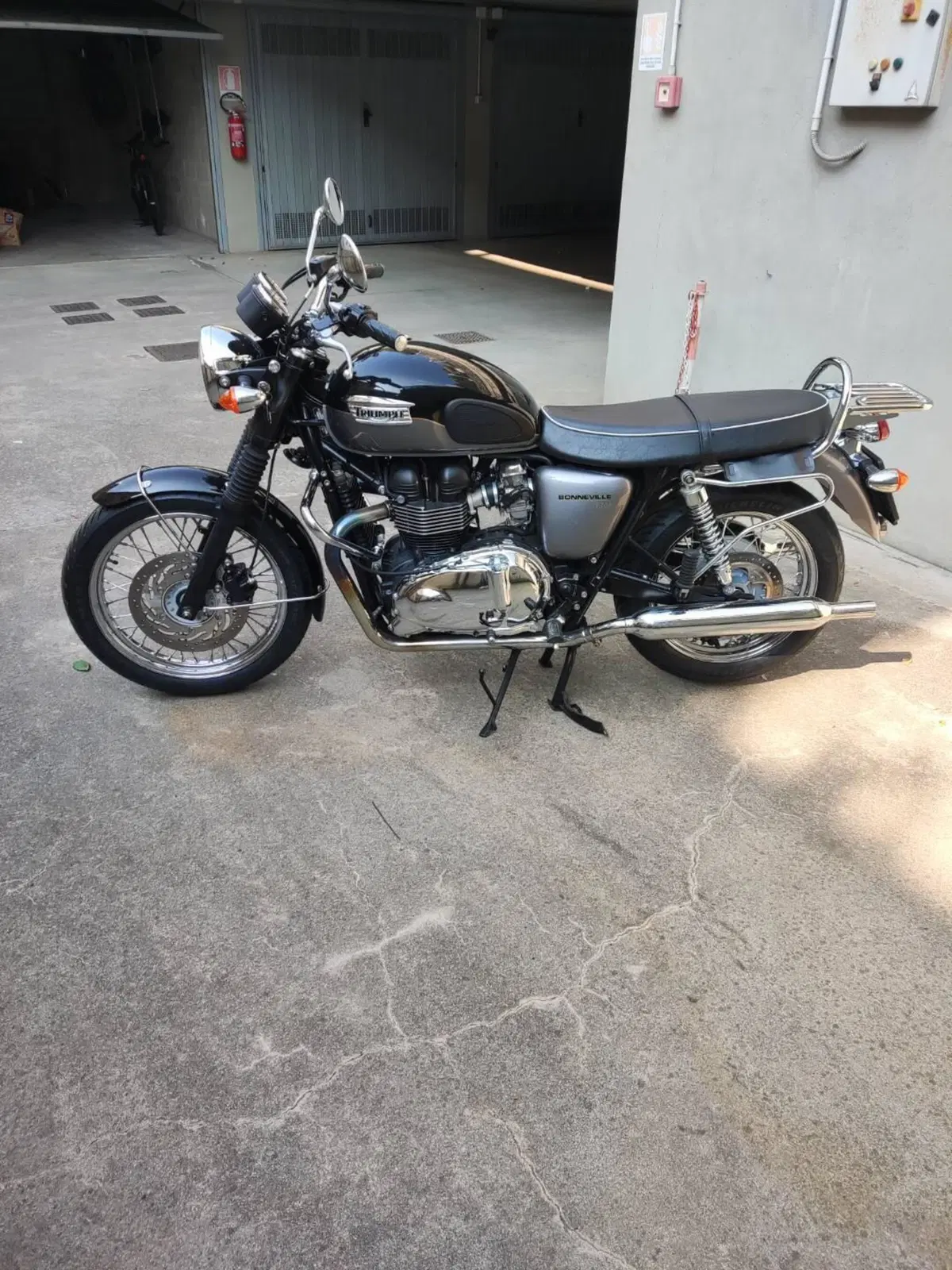 Triumph Bonneville T100 (2008 - 16) (6)