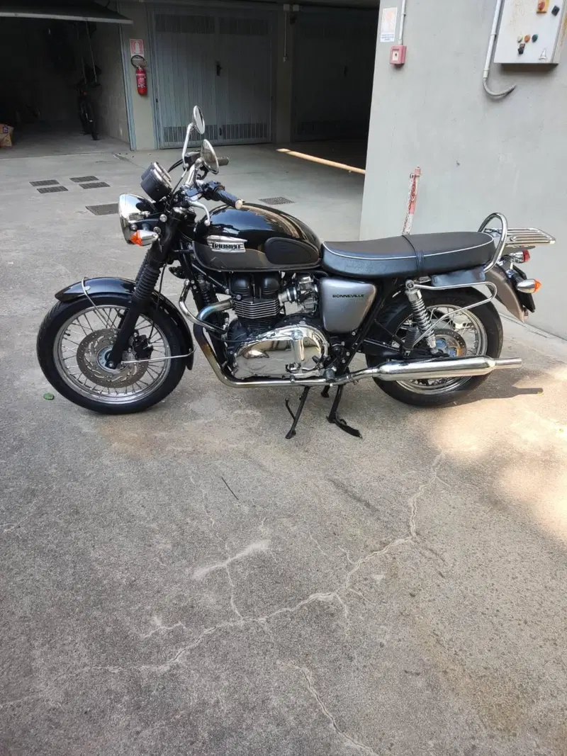Triumph Bonneville T100 (2008 - 16) (6)