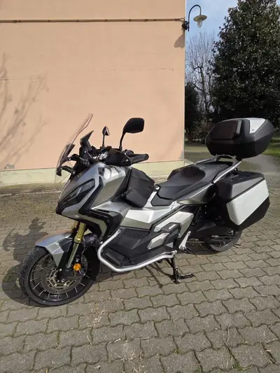 Honda X-ADV 750 DCT Travel (2021 - 24) usata