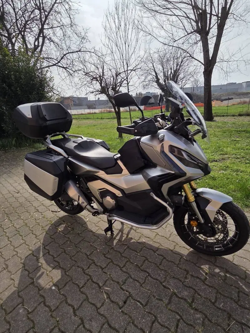 Honda X-ADV 750 DCT Travel (2021 - 24) (2)