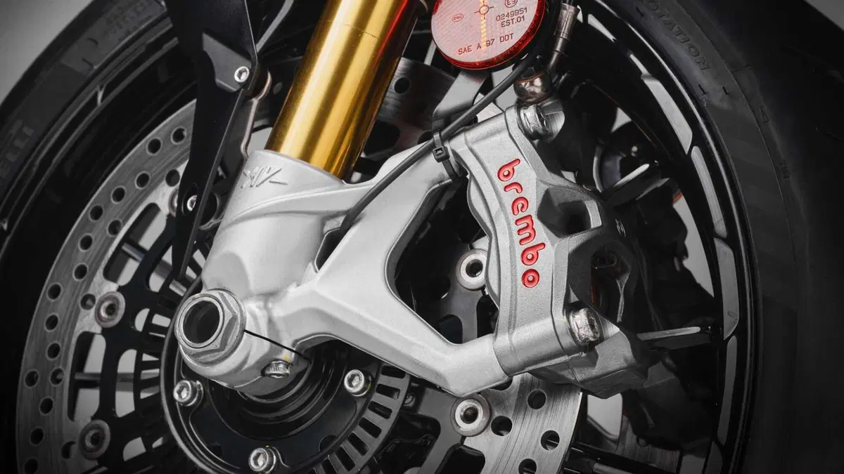 MV Agusta Superveloce 800 Superveloce 800 S (2026) (13)